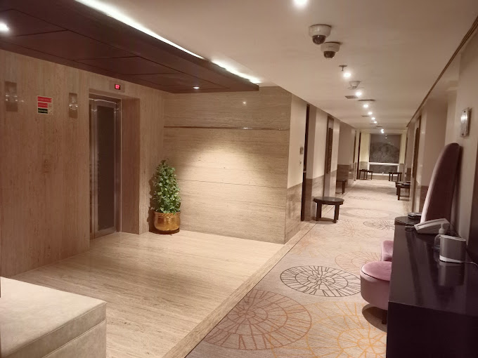 GOLDFINCH HOTEL MUMBAI